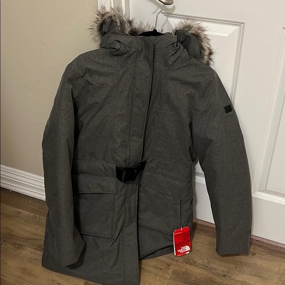 The North Face - Dunagiri Parka - Women’s Large - Graphite NWT, Never Worn